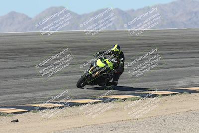 media/Oct-13-2025-Moto Forza (Mon) [[a66d839500]]/3-B Group/Session 2 (Bowl)/